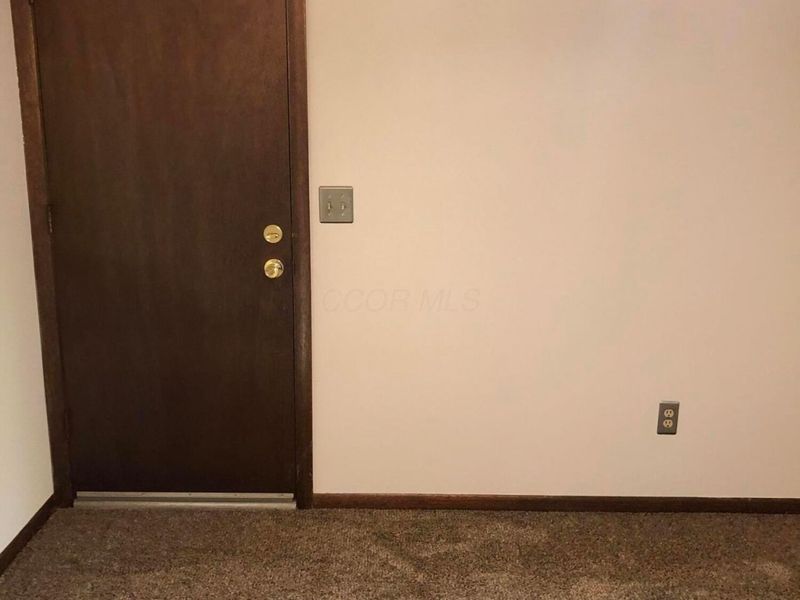 4818 Winterset Drive, Columbus, OH 43220 Photo 32