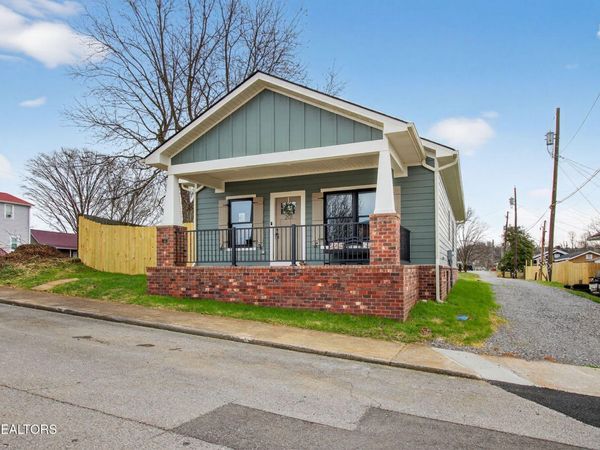 201 Cedar St, Loudon, TN 37774