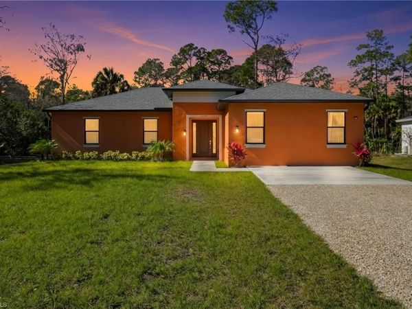 2167 Della DR, NAPLES, FL 34117