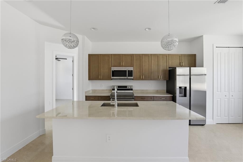 2167 Della Dr, Naples, FL 34117 Photo