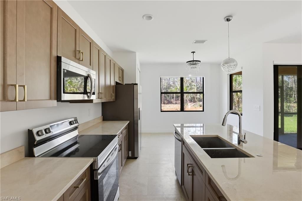 2167 Della Dr, Naples, FL 34117 Photo