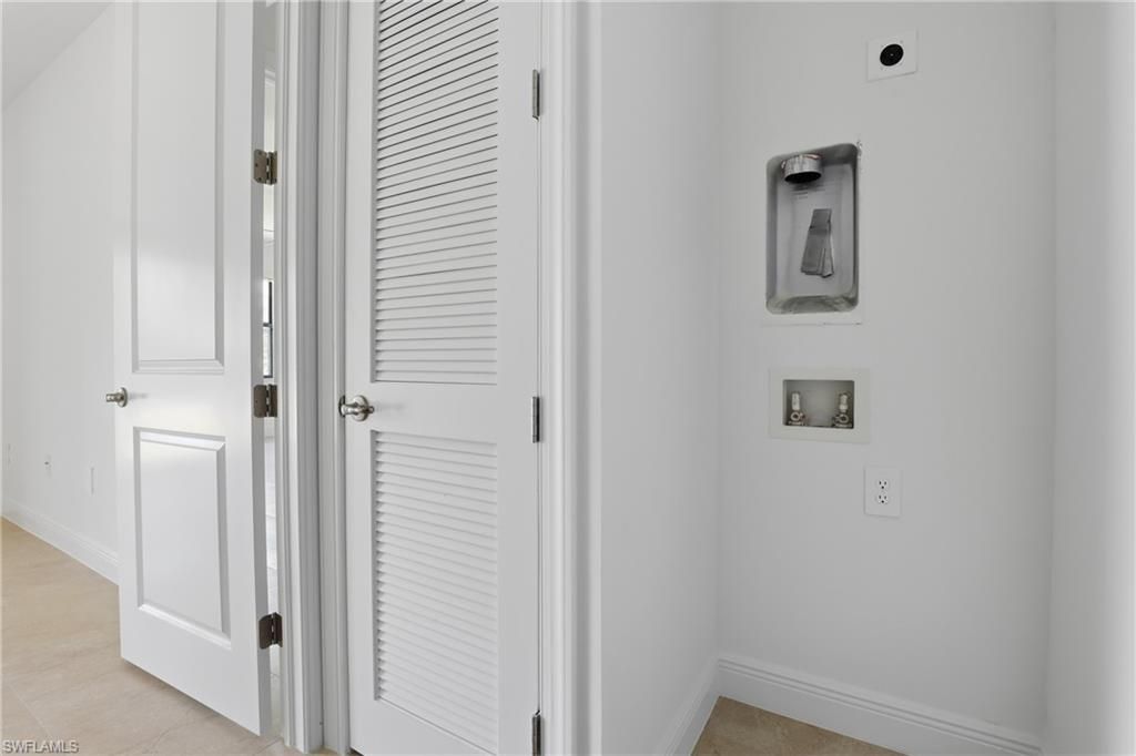 2167 Della Dr, Naples, FL 34117 Photo