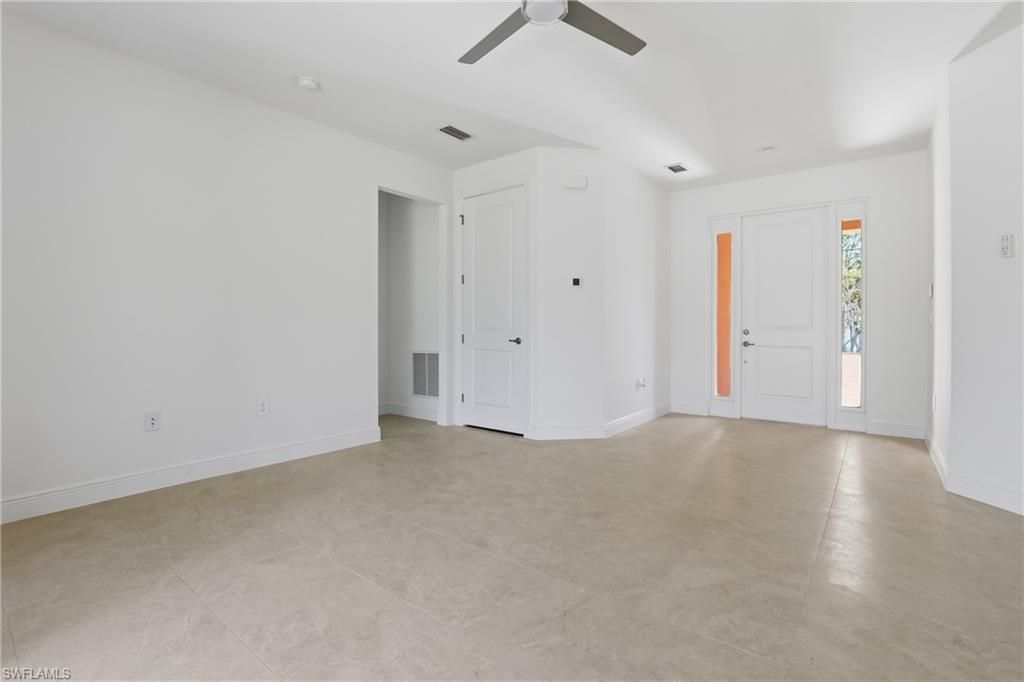 2167 Della Dr, Naples, FL 34117 Photo