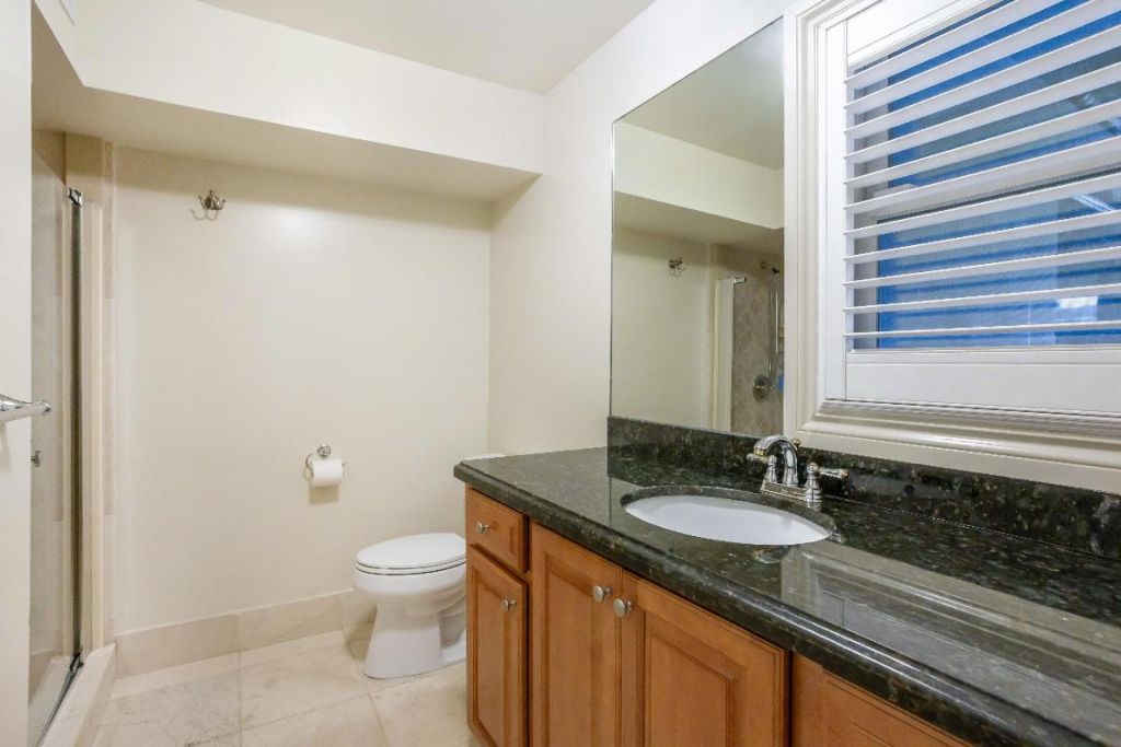 129 S Golfview Road, Unit 2, Lake Worth Beach, FL 33460 Photo
