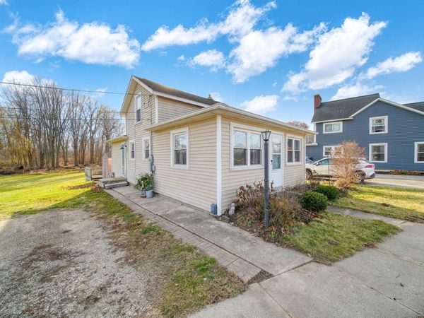 313 Monroe Street, Brooklyn, MI 49230