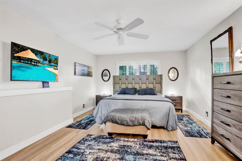 351 NE 19th Pl, Unit 203K, Wilton Manors, FL 33305 Photo