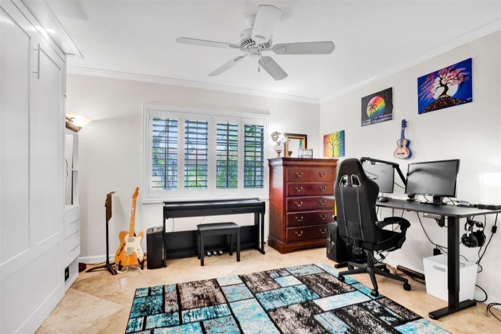 351 NE 19th Pl, Unit 203K, Wilton Manors, FL 33305 Photo