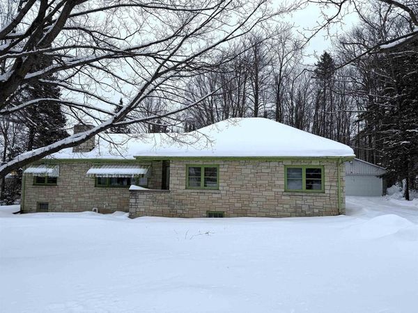 7892 OLD 101 ROAD, Armstrong Creek, WI 54103