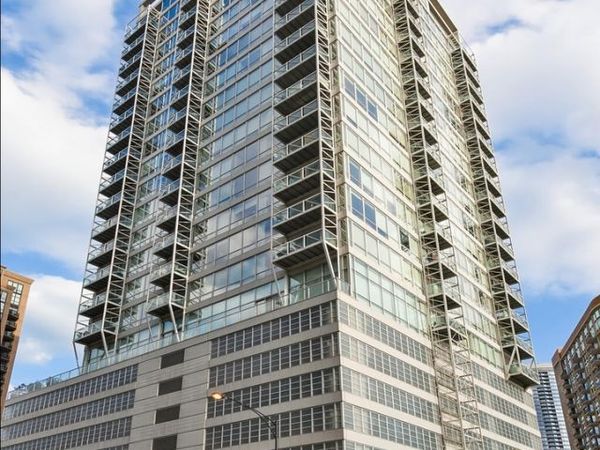 653 N Kingsbury Street, Unit 704, Chicago, IL 60654