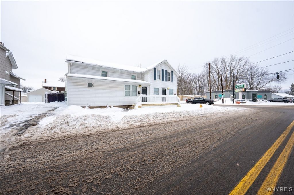 1242 Oliver Street, North Tonawanda, NY 14120 Main Photo