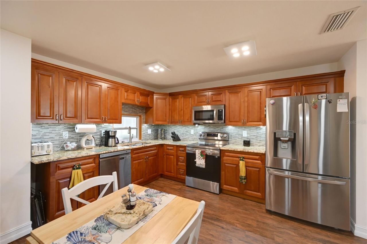 4240 Perth Court, North Fort Myers, FL 33903 Photo