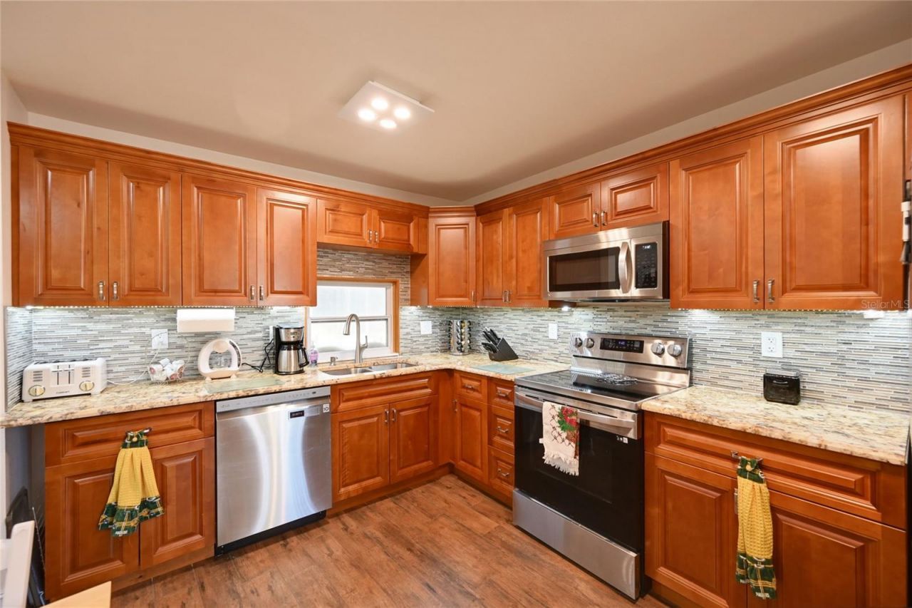 4240 Perth Court, North Fort Myers, FL 33903 Photo