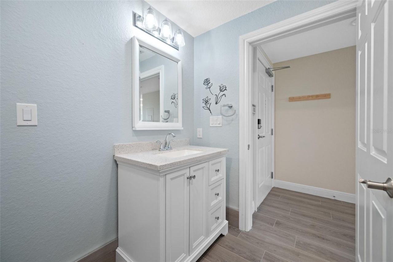 700 N Osceola Avenue, Unit 606, Clearwater, FL 33755 Photo