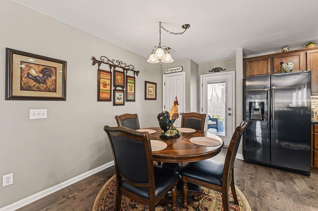 1106 Flyway Road Photo 10