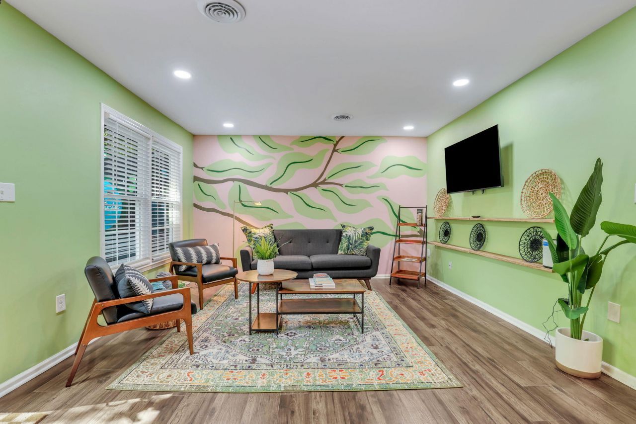 5006 Durant Avenue Photo 1