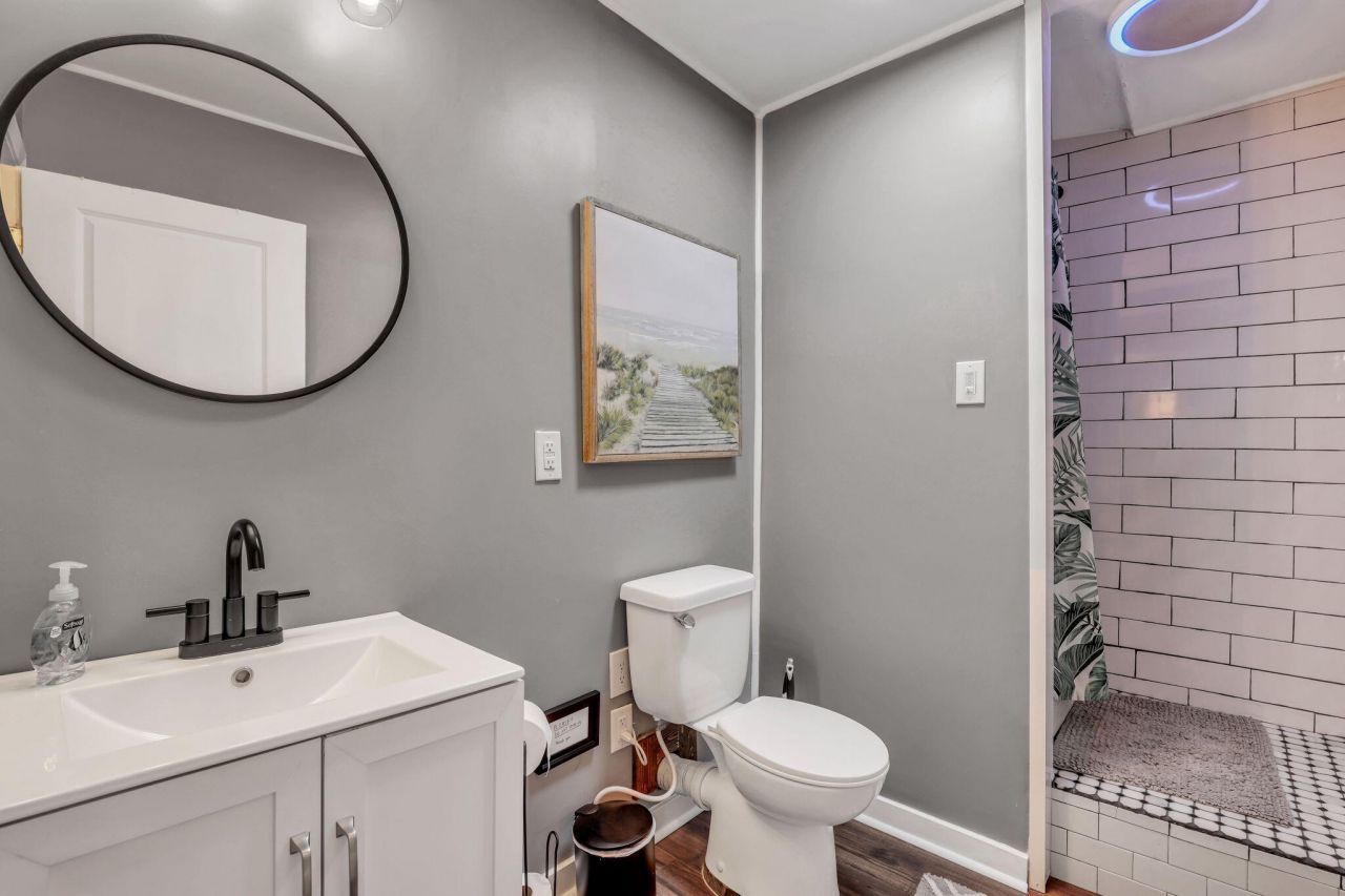 5006 Durant Avenue Photo 11