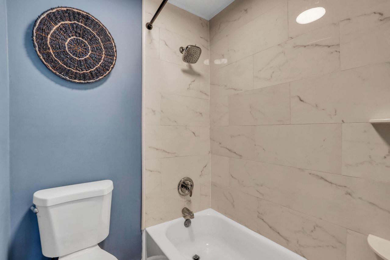 5006 Durant Avenue Photo 19