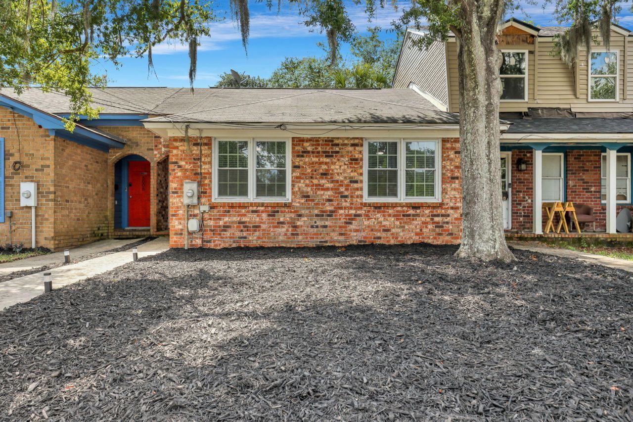 5006 Durant Avenue Photo 3