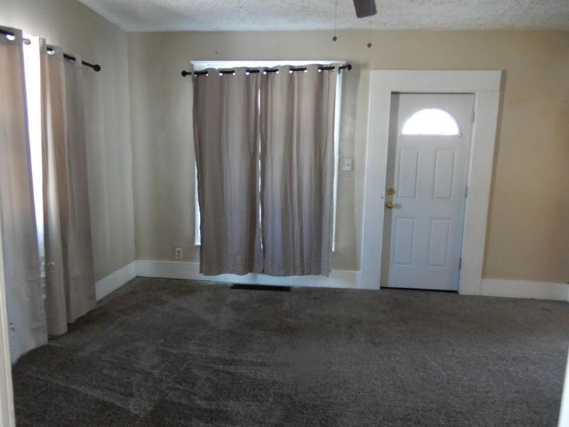 68 E Whitney Avenue, Shelby, OH 44875 Photo 4