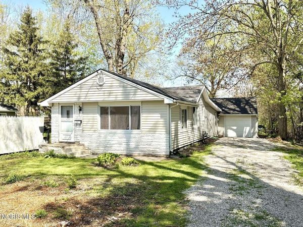 5228 Rowland Road, Toledo, OH 43613