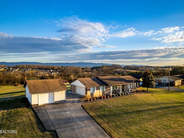 3526 Ridgeway Trail Tr, Maryville, TN 37801