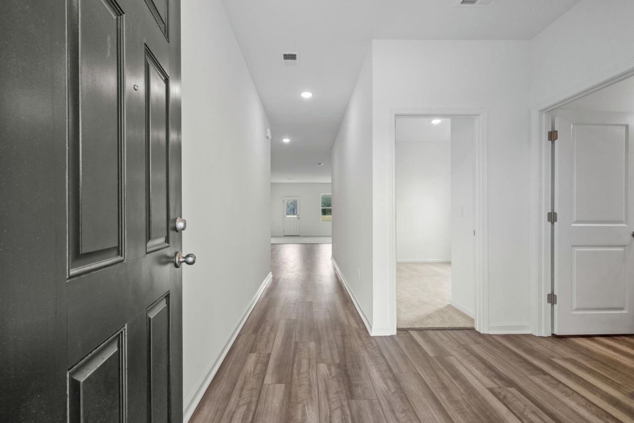 472 Castillo Dr. Photo 4