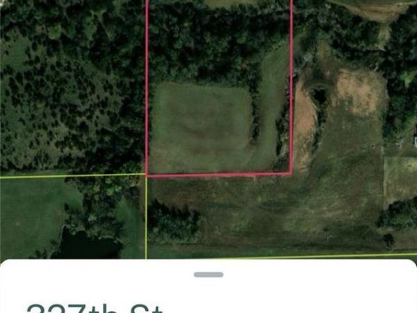 327 Street, Stanberry, MO 64489