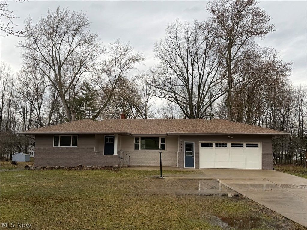 2319 Henn Hyde Road Ne, Warren, OH 44484 Main Photo