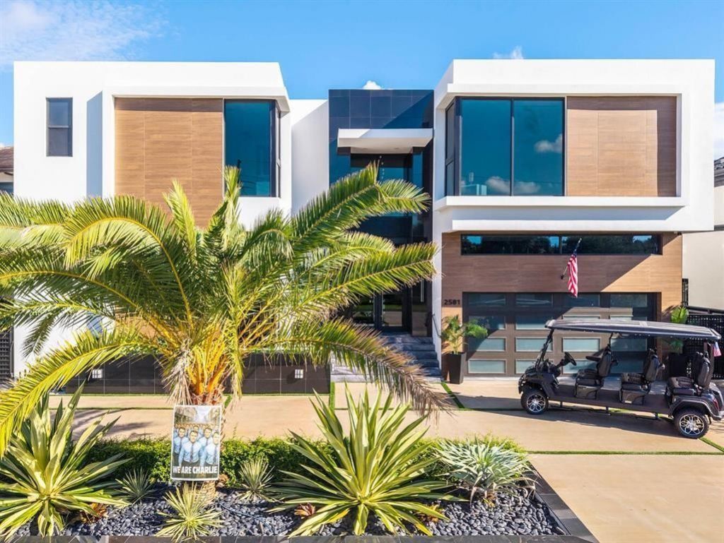 2581 NE 50th Street, Lighthouse Point, FL 33064 Photo