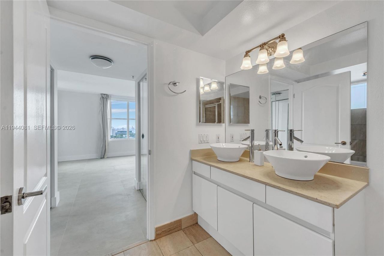 1800 Sunset Harbour Dr, Unit 1815, Miami Beach, FL 33139 Photo