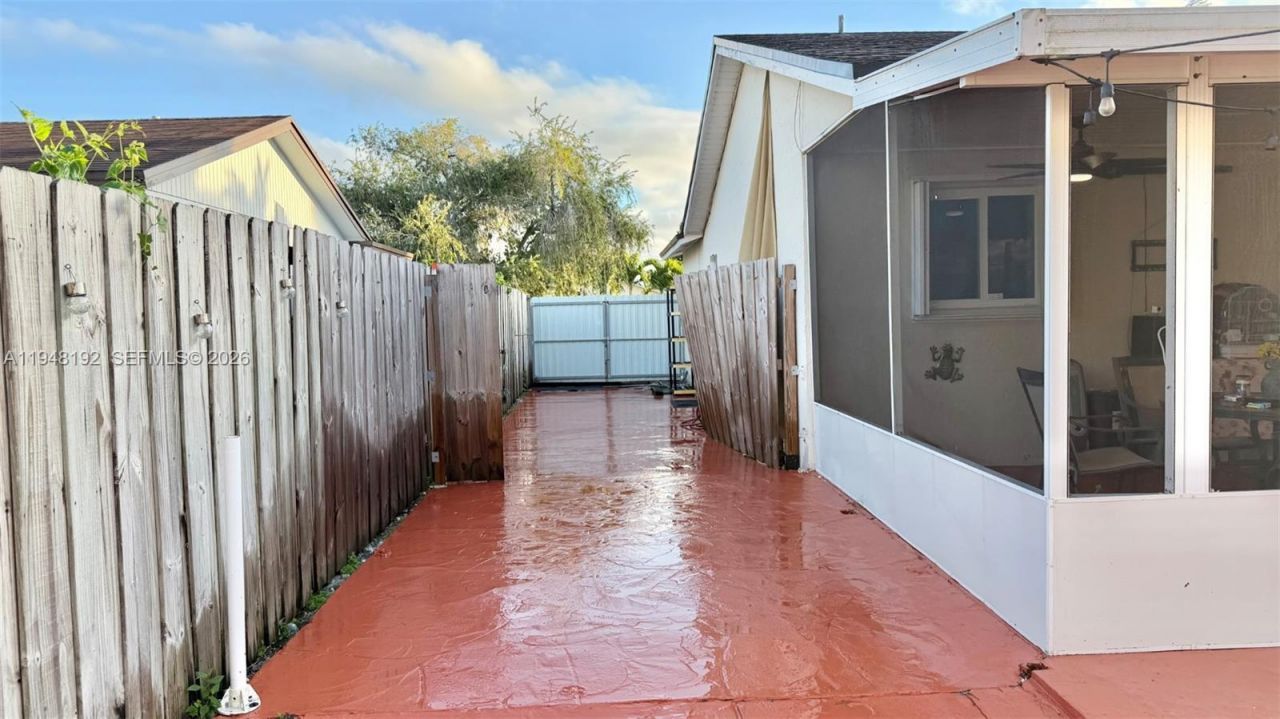 12285 SW 257th Ter, Homestead, FL 33032 Photo