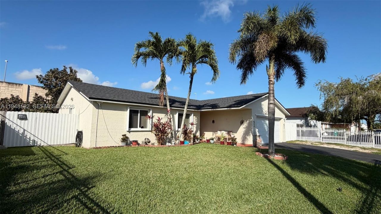 12285 SW 257th Ter, Homestead, FL 33032 Photo