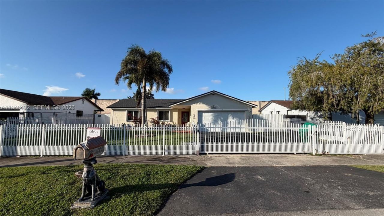 12285 SW 257th Ter, Homestead, FL 33032 Photo
