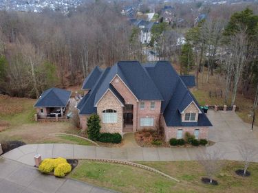 8004 Southridge Way, Hurricane, WV 25526