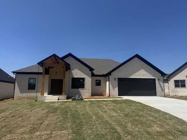 20 Albion Court Court, Cabot, AR 72023