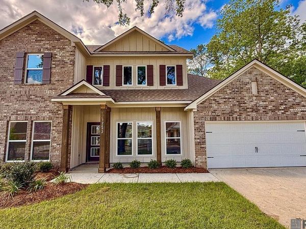 12692 Legacy Oaks Avenue, Central, LA 70818