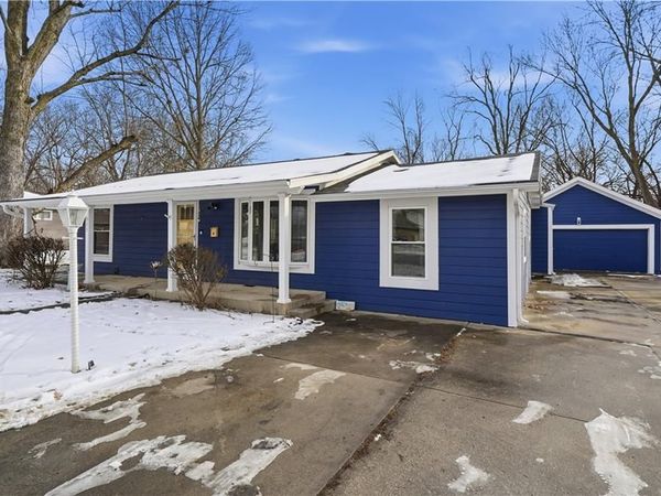 511 E Sheridan Street, Olathe, KS 66061