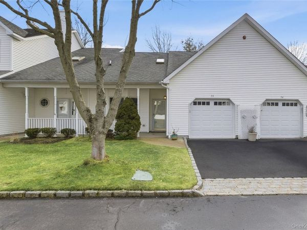 55 Oyster Cove Lane, Blue Point, NY 11715