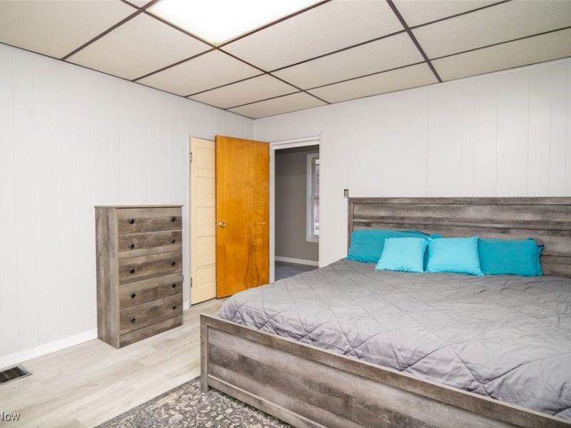 379 Rosser Avenue, Bellaire, OH 43906 Photo 11