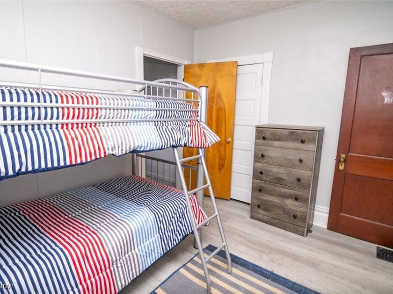 379 Rosser Avenue, Bellaire, OH 43906 Photo 13