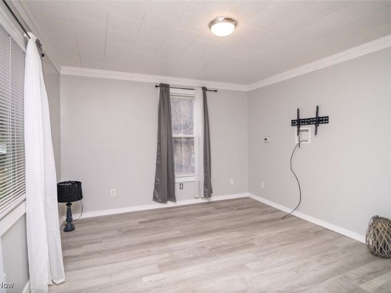 379 Rosser Avenue, Bellaire, OH 43906 Photo 8