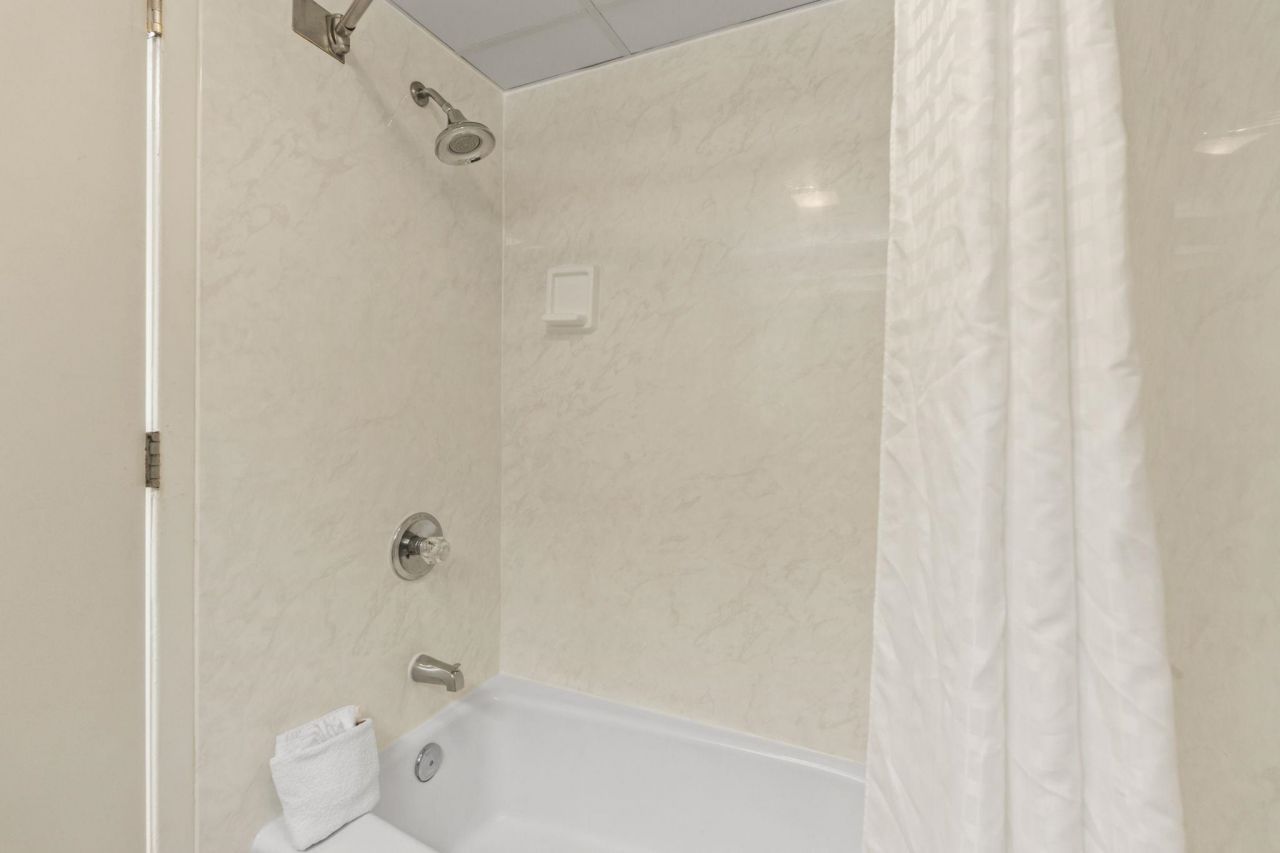 1105 S Ocean Blvd. Photo 5