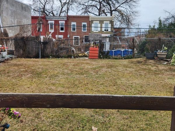 1305 W AUBURN STREET, PHILADELPHIA, PA 19132