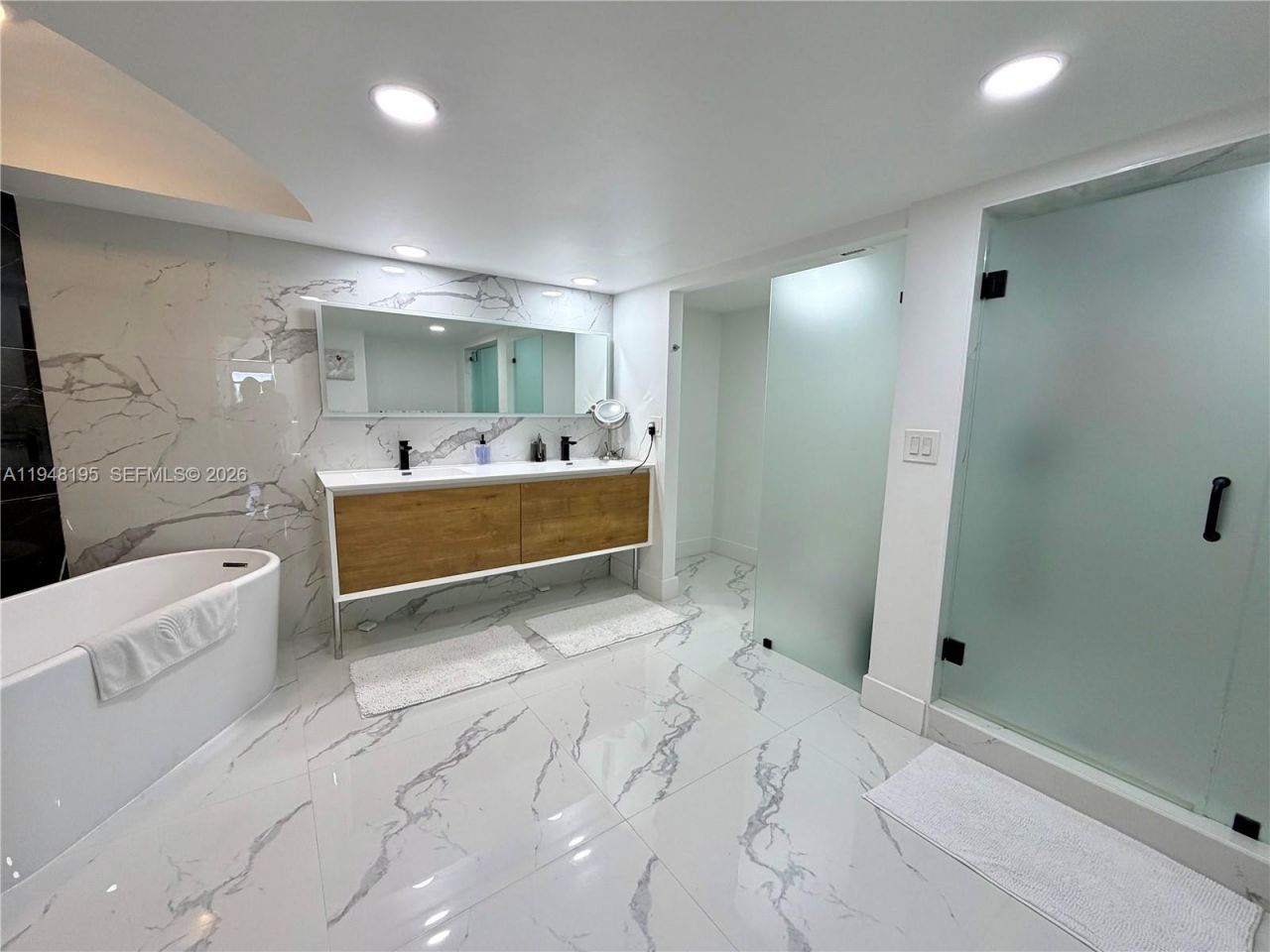 1920 S Ocean Dr, Unit 5A, Hallandale Beach, FL 33009 Photo