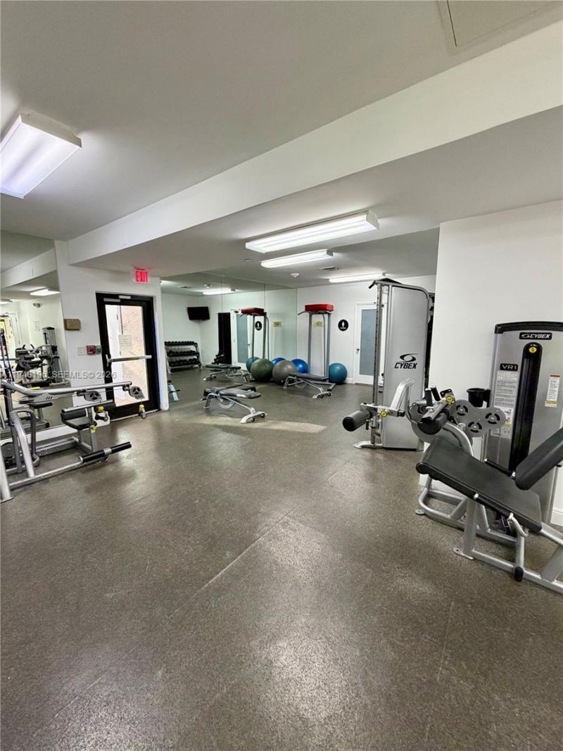 1920 S Ocean Dr, Unit 5A, Hallandale Beach, FL 33009 Photo