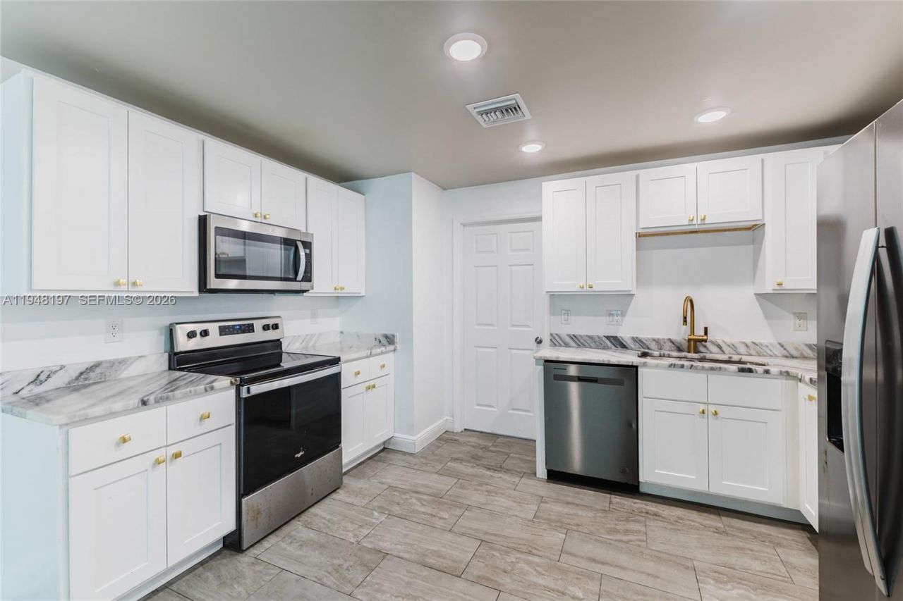 2403/2405 Maple Ave, Fort Myers, FL 33901 Photo