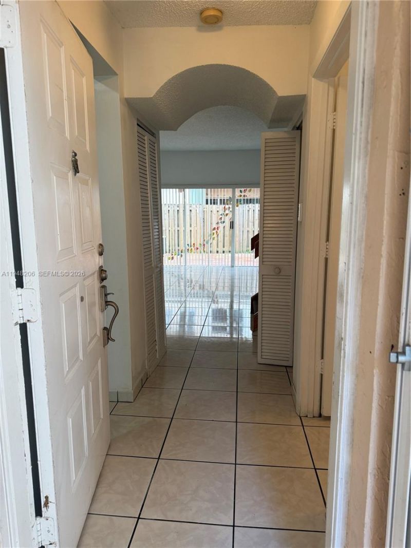 11864 SW 99th St, Miami, FL 33186 Photo