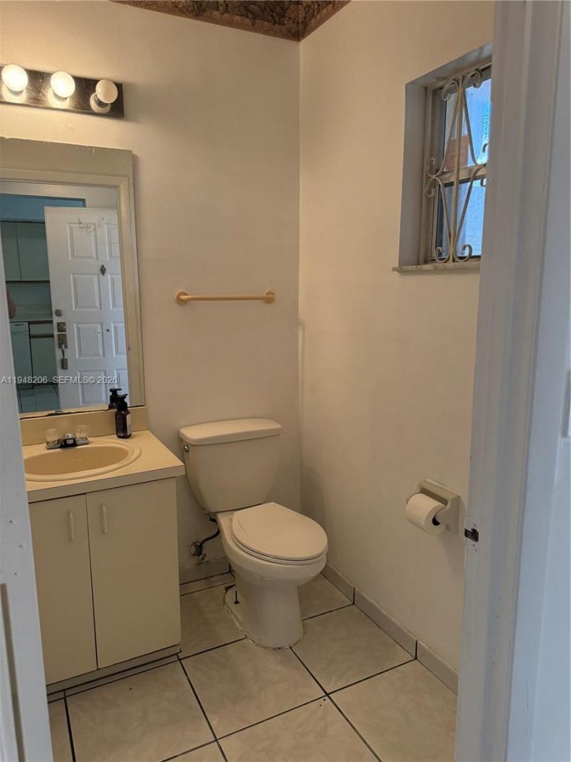 11864 SW 99th St, Miami, FL 33186 Photo