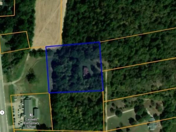 211 WOOD RD, Forrest City, AR 72326