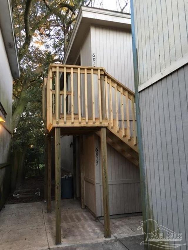 6917 & 6919 Weatherwood Dr, Pensacola, FL 32506 Main Photo